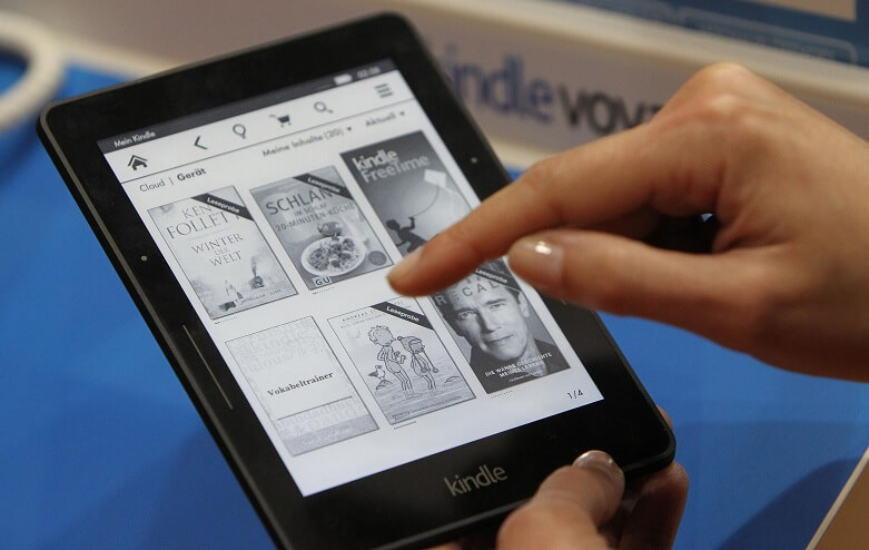 Máy đọc sách Kindle sử dụng hệ điều hành đóng.